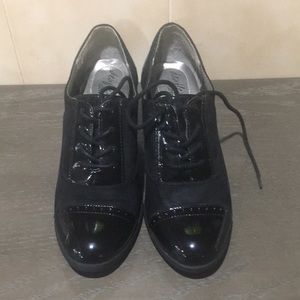Black Oxford shoes